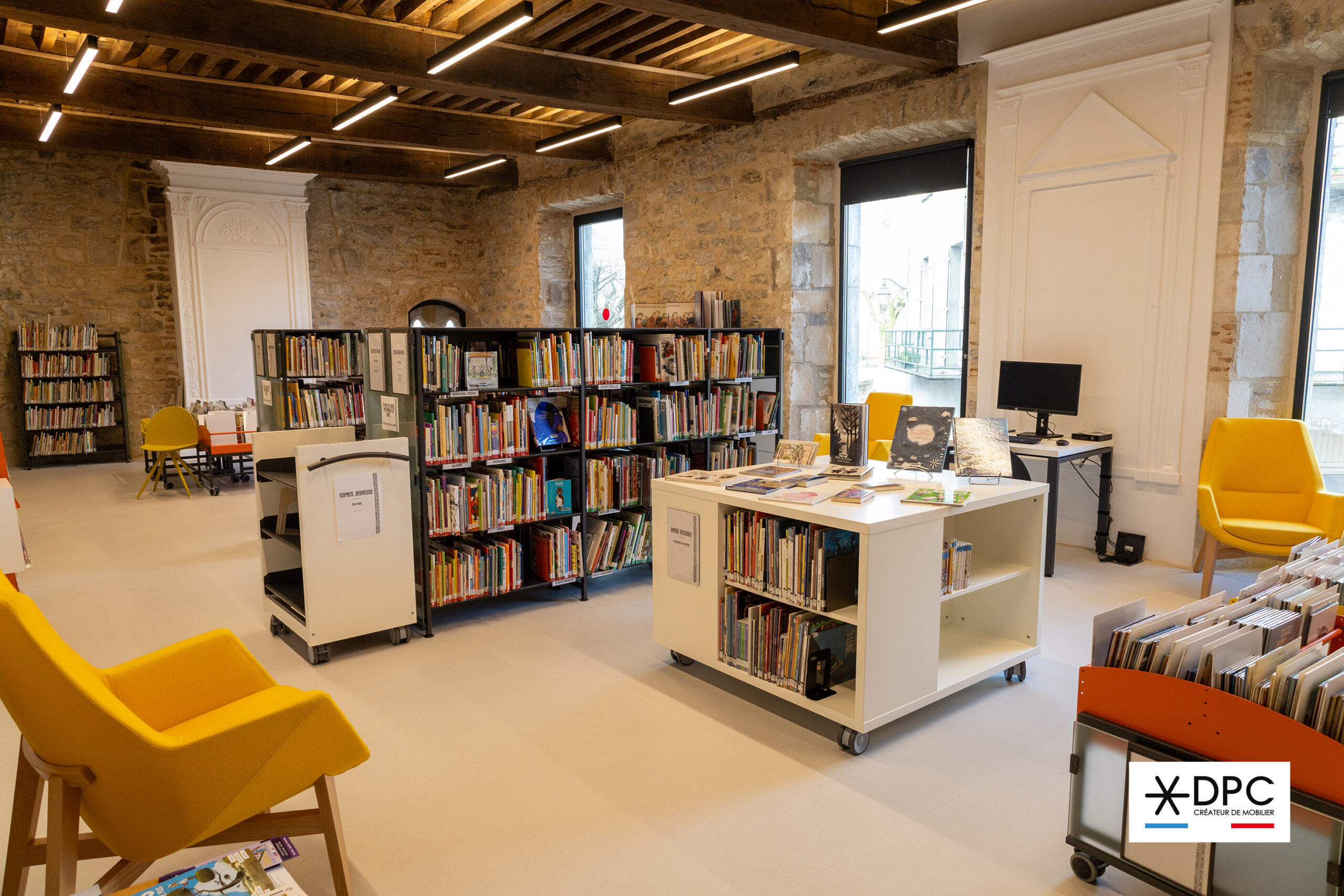 Médiathèque La Manufacture_VILLEFRANCHE-DE-ROUERGUE (15)